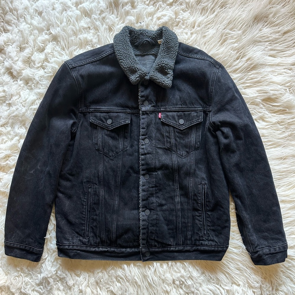 Levi’s Denim Trucker Jacket Sherpa Lined Men Size XL Black in EUC
